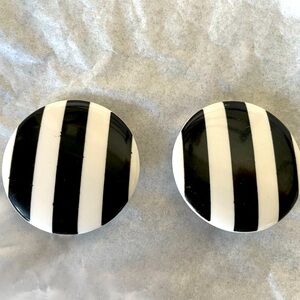 VINTAGE 80s RETRO CLIP ON Chunky EARRINGS